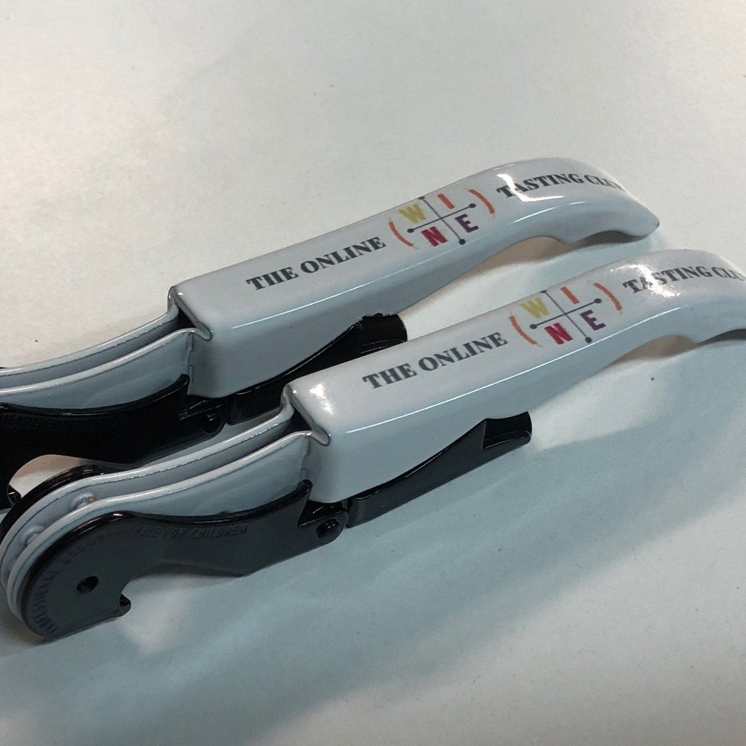 Pulltap's Genuine Professional Sommelier's Cork Screw Accessories The Online Wine Tasting Club 